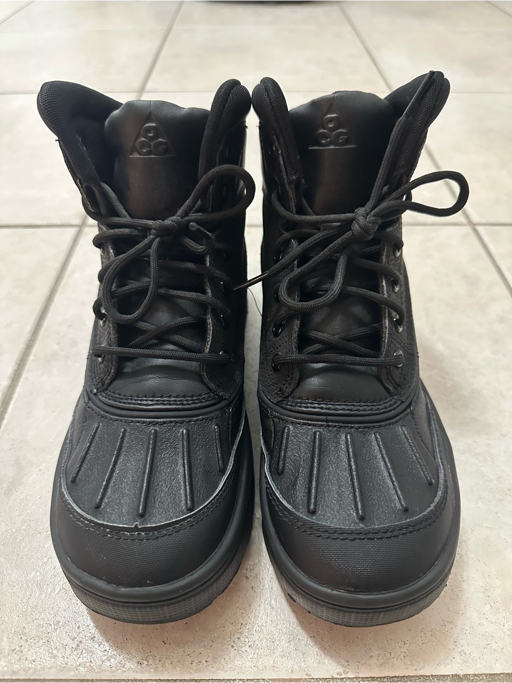 Nike ACG Kids Black Lace-Up Winter Boots